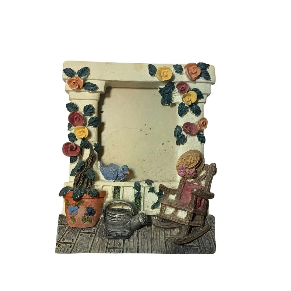 Vintage Set of 2 Cottagecore Resin Picture Frames Flowers Country farmhouse